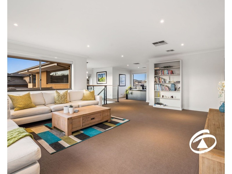 3 Graziers Crescent, Clyde North VIC 3978