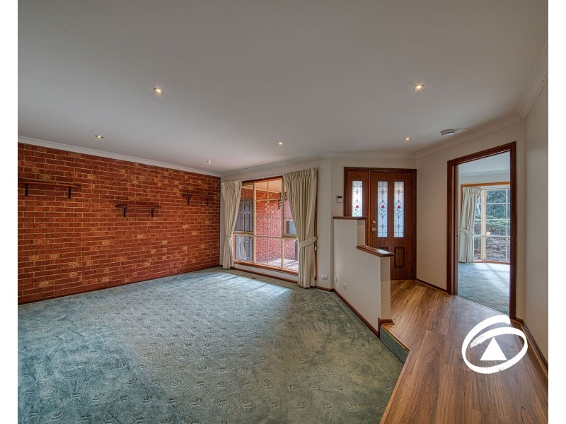 9 Millgrove Way, Berwick VIC 3806