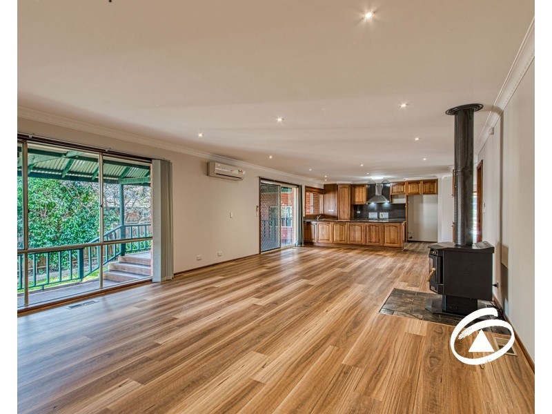 9 Millgrove Way, Berwick VIC 3806