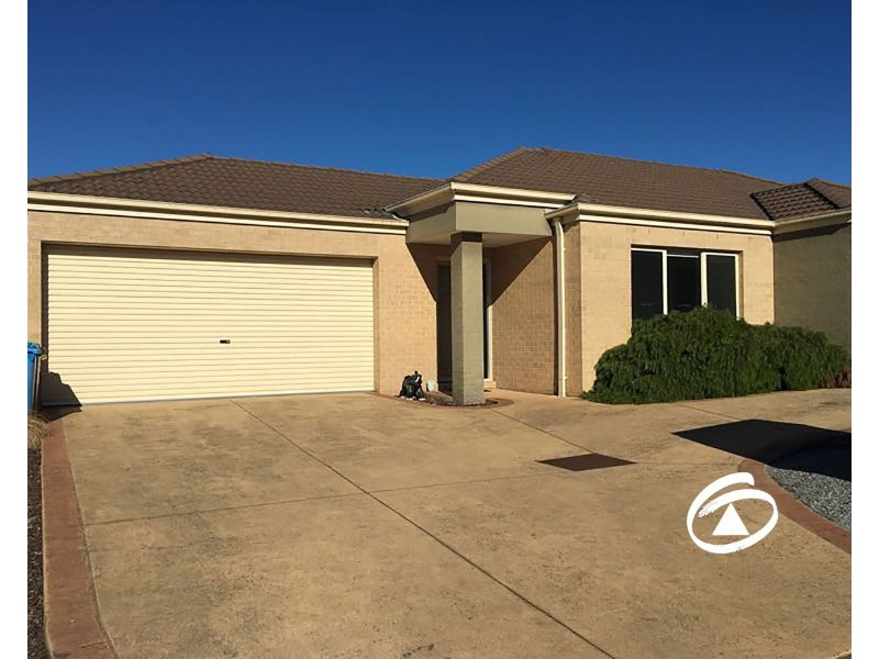 1/3 Maltby Court, Berwick VIC 3806