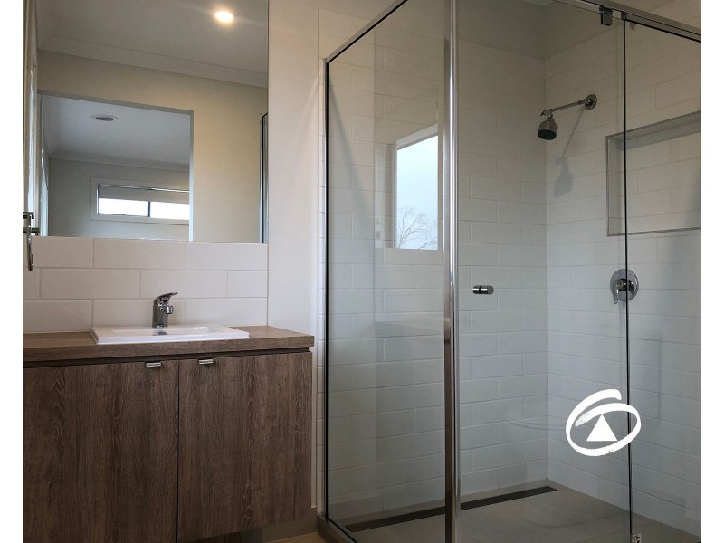 3 Hughes Lane, Officer VIC 3809