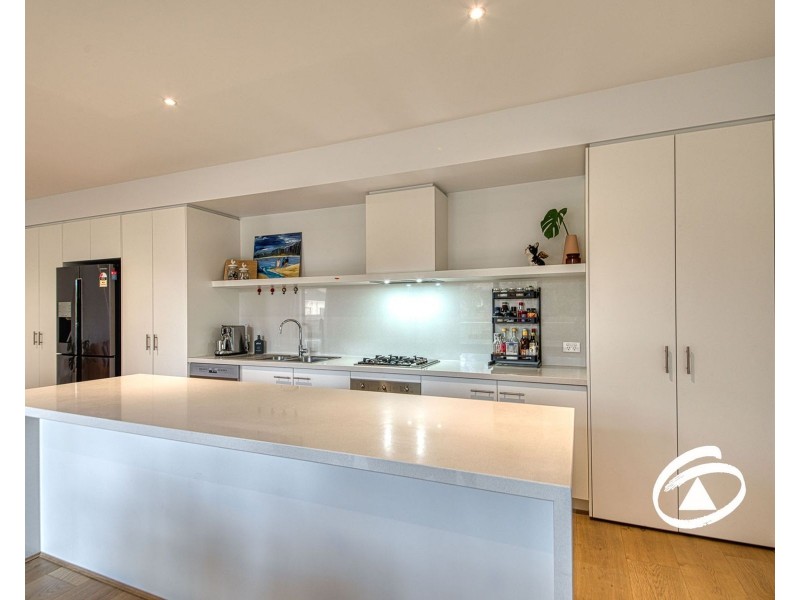 41 Willowdene Way, Berwick VIC 3806