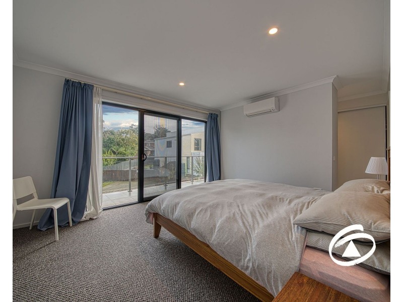 41 Willowdene Way, Berwick VIC 3806