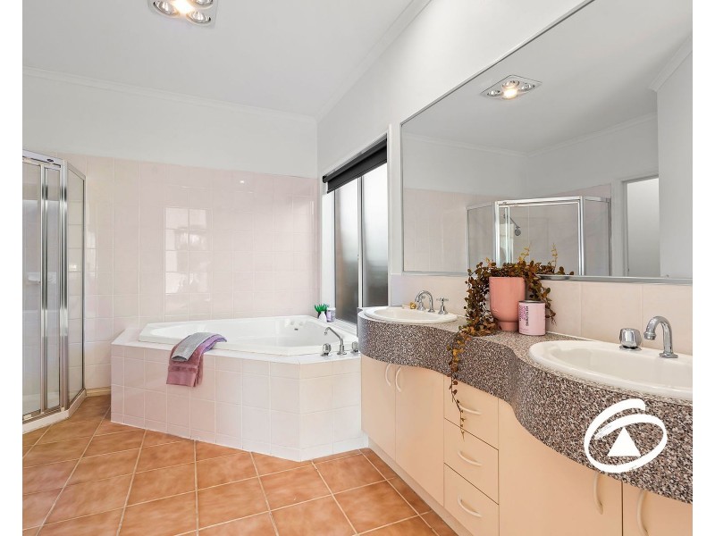 38 Bateman Grove, Hampton Park VIC 3976