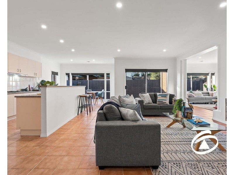 38 Bateman Grove, Hampton Park VIC 3976