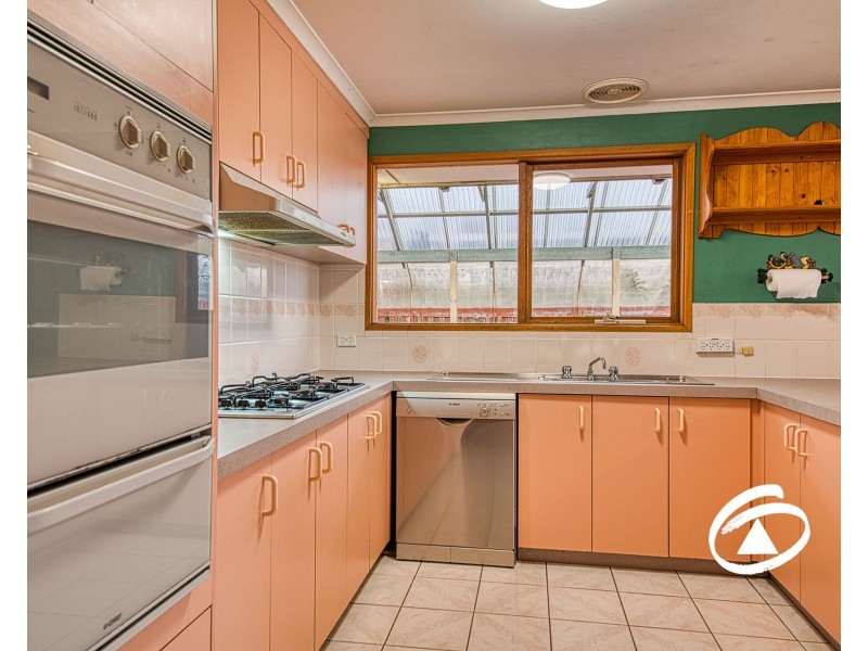 48 Bunbury Avenue, Narre Warren VIC 3805