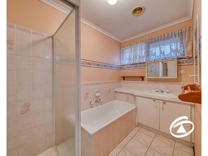 48 Bunbury Avenue, Narre Warren VIC 3805