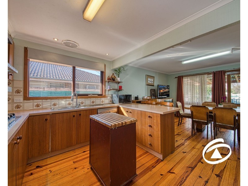 16 Briar Close, Narre Warren VIC 3805