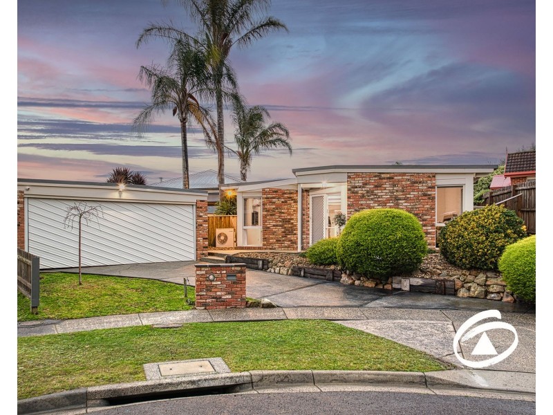 6 Ellaswood Close, Berwick VIC 3806