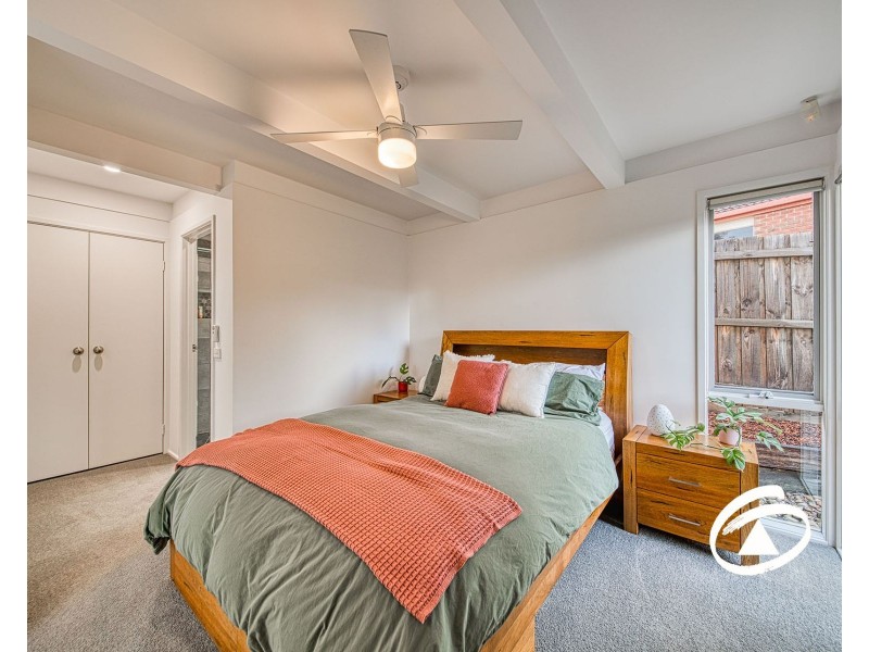 6 Ellaswood Close, Berwick VIC 3806