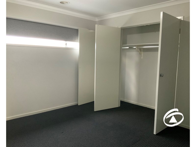 31 McEwan Drive, Cranbourne East VIC 3977