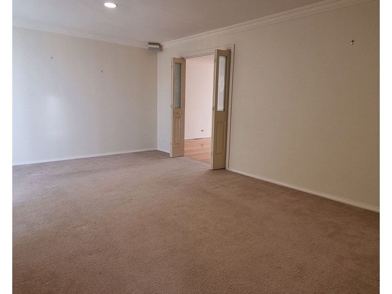 2/103 High Street, Berwick VIC 3806