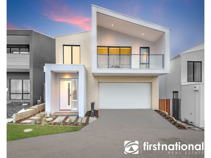 25 Willowdene Way, Berwick VIC 3806