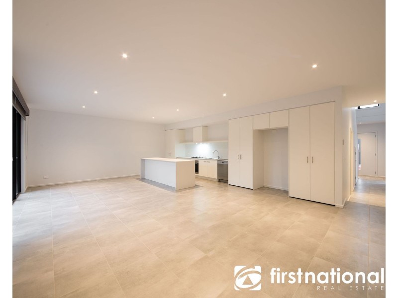 25 Willowdene Way, Berwick VIC 3806