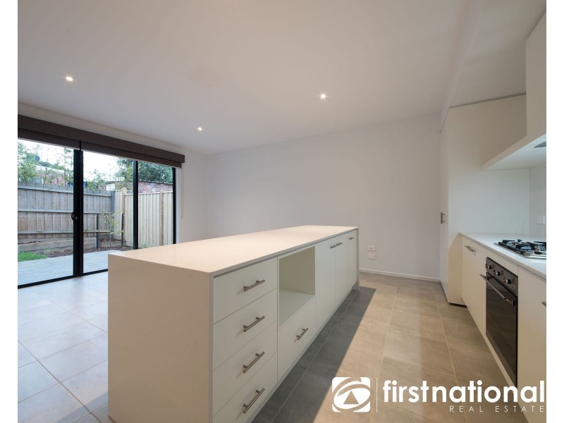 25 Willowdene Way, Berwick VIC 3806