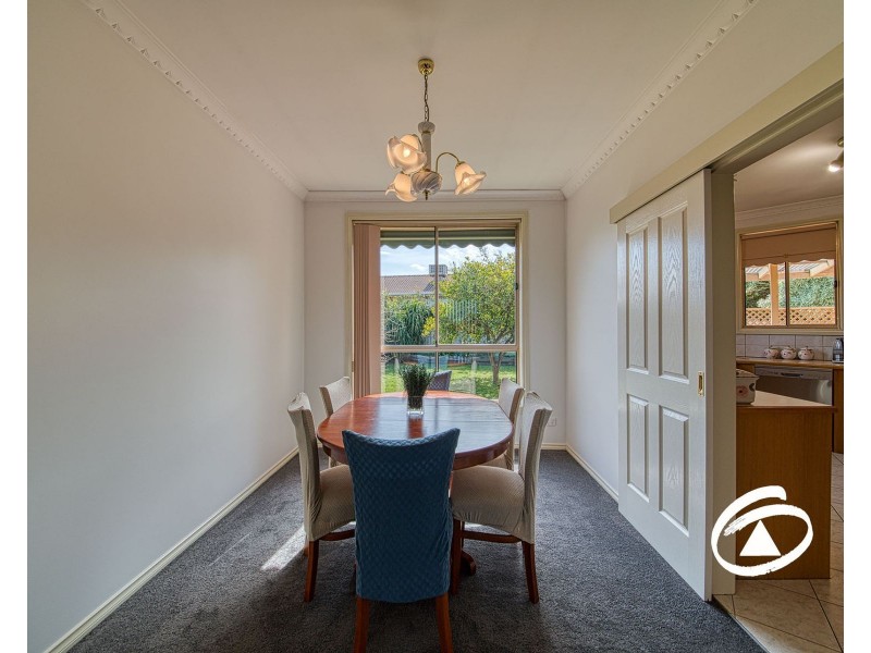 4 Holly Place, Narre Warren VIC 3805