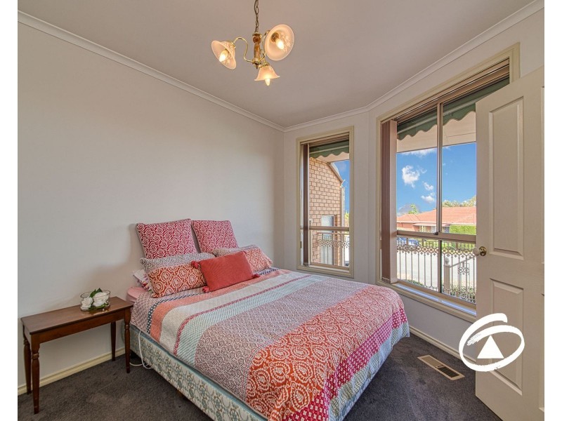 4 Holly Place, Narre Warren VIC 3805