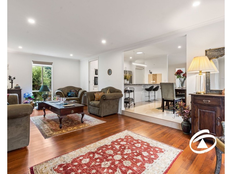 137 Gleneagles Drive, Endeavour Hills VIC 3802