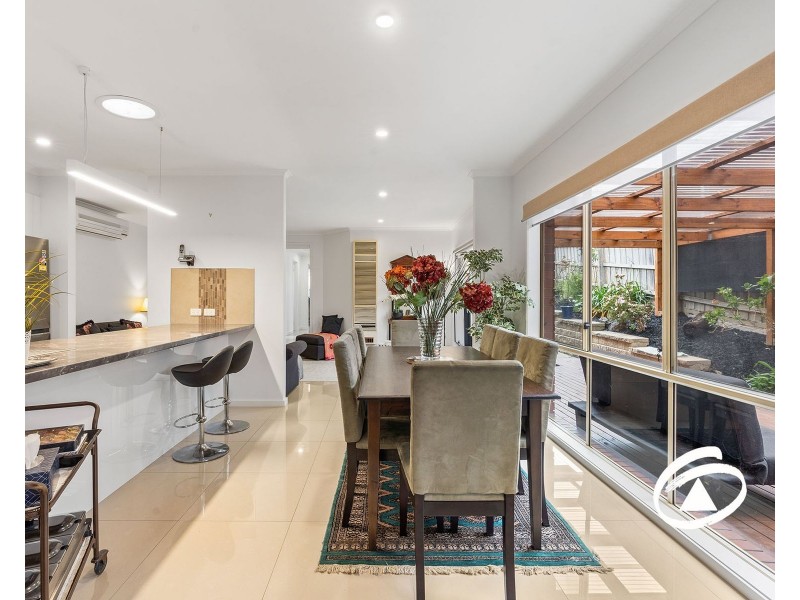 137 Gleneagles Drive, Endeavour Hills VIC 3802