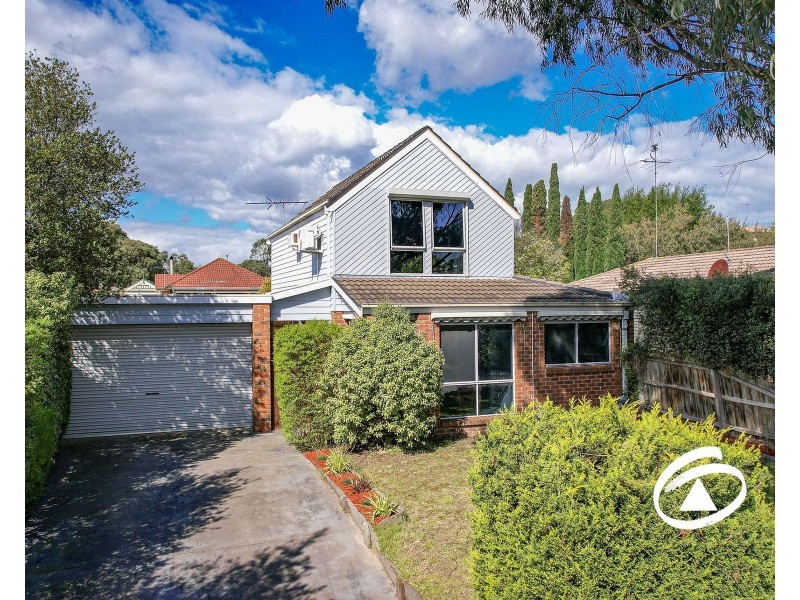 6 Adelong Court, Berwick VIC 3806
