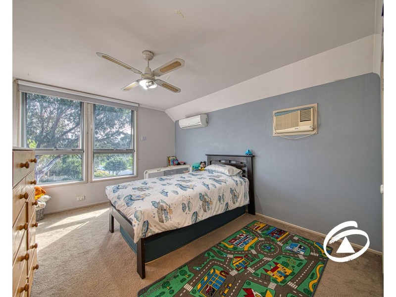 6 Adelong Court, Berwick VIC 3806