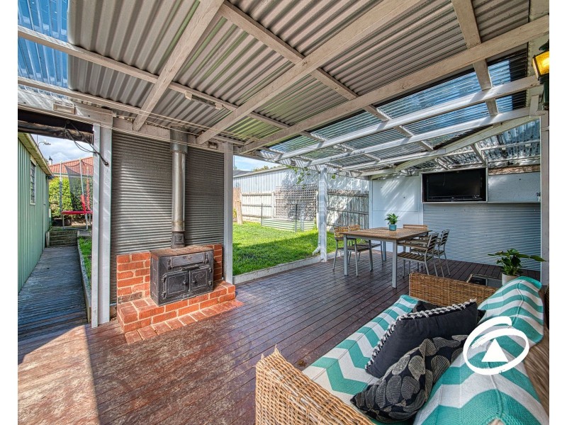 6 Adelong Court, Berwick VIC 3806