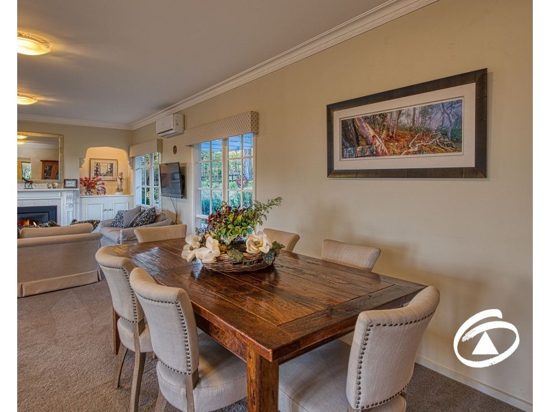 24 Temple Road, Belgrave South VIC 3160