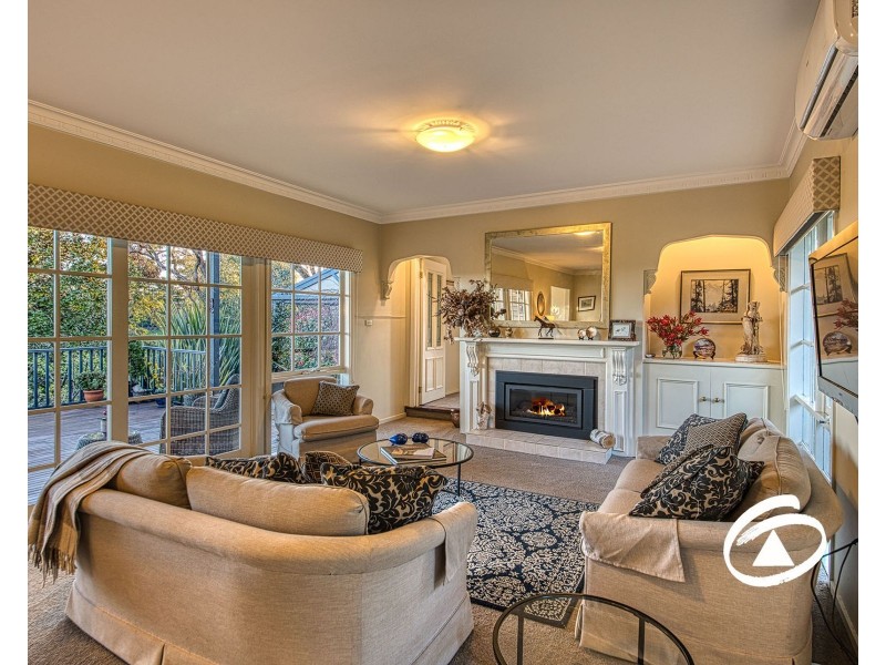 24 Temple Road, Belgrave South VIC 3160