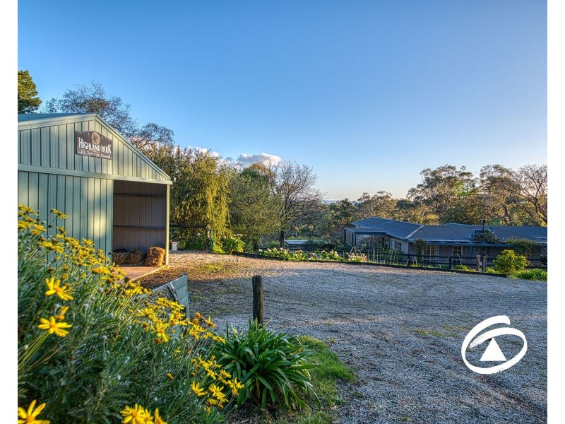 24 Temple Road, Belgrave South VIC 3160