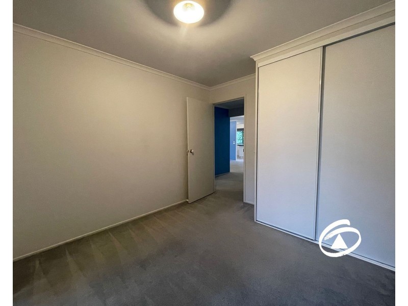82 Lake View Drive, Narre Warren South VIC 3805