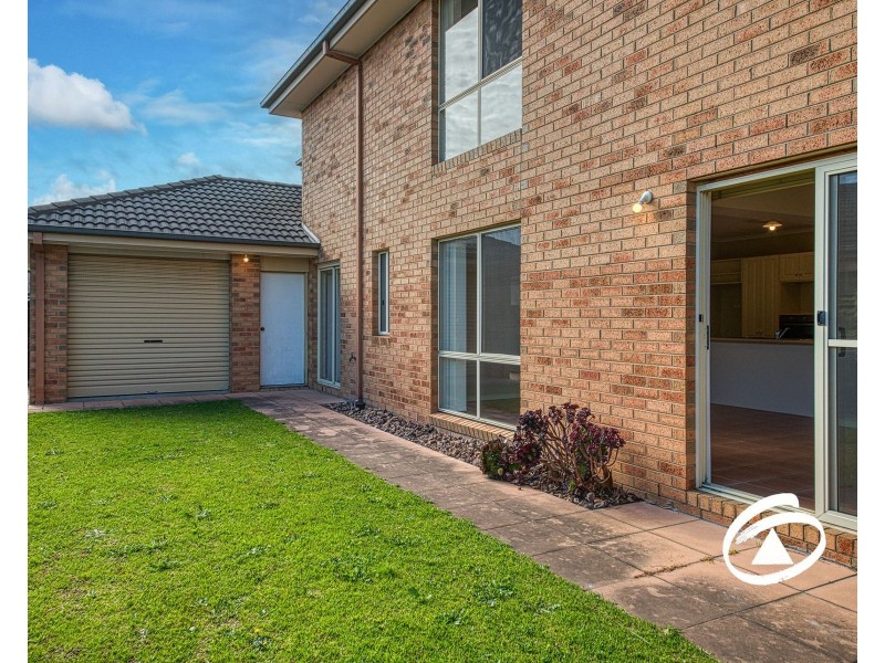 29 Chatswood Drive, Narre Warren South VIC 3805