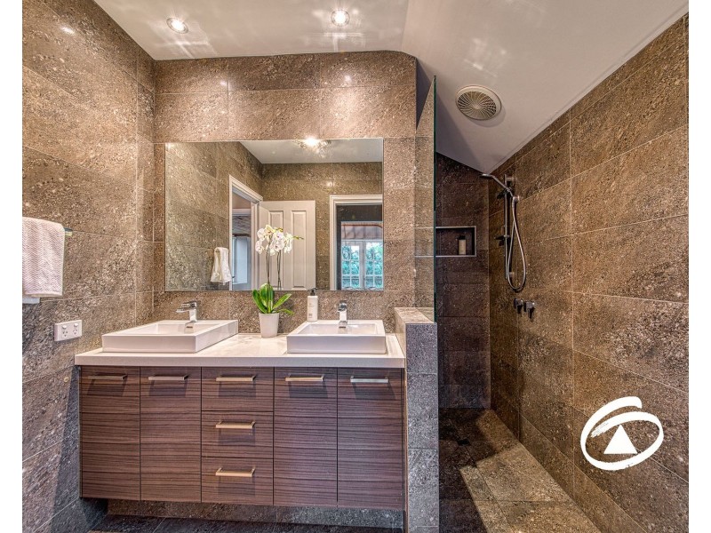 172 Boundary Road, Narre Warren East VIC 3804