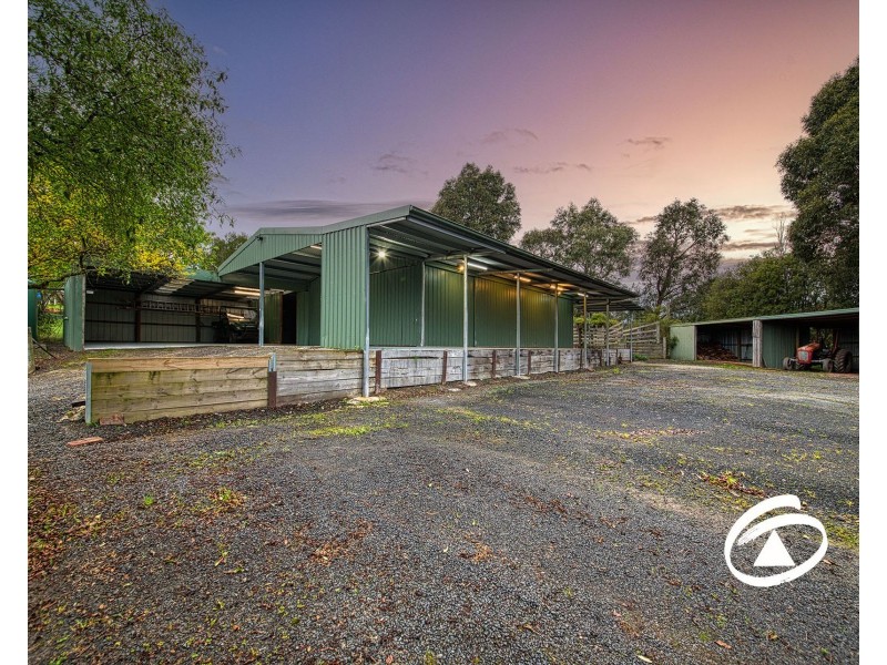 172 Boundary Road, Narre Warren East VIC 3804