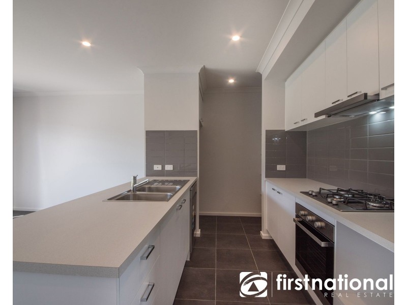 36 Renam Street, Pakenham VIC 3810