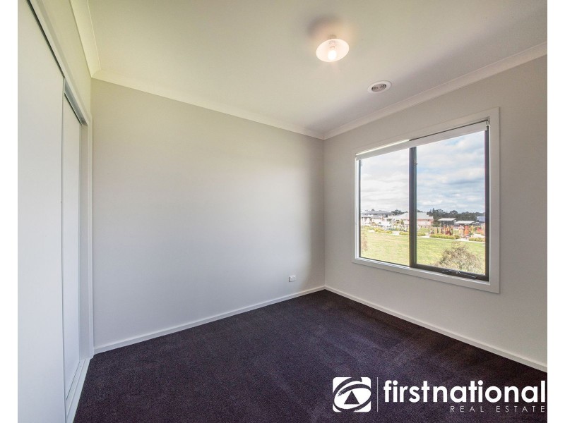 36 Renam Street, Pakenham VIC 3810