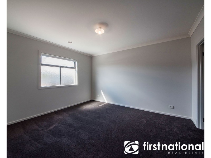 36 Renam Street, Pakenham VIC 3810