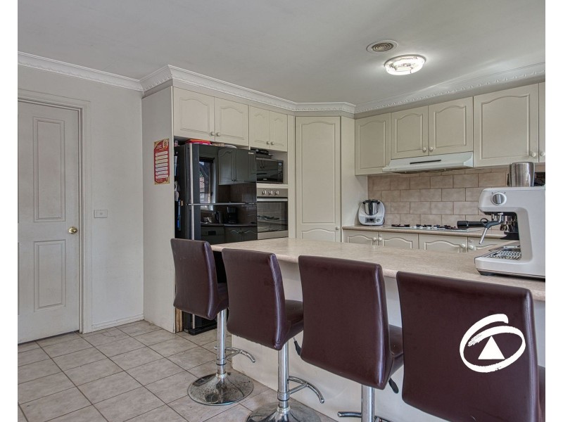 37 Bellevue Drive, Berwick VIC 3806