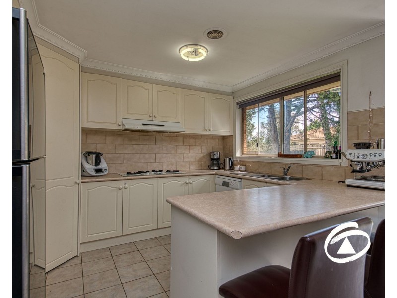 37 Bellevue Drive, Berwick VIC 3806