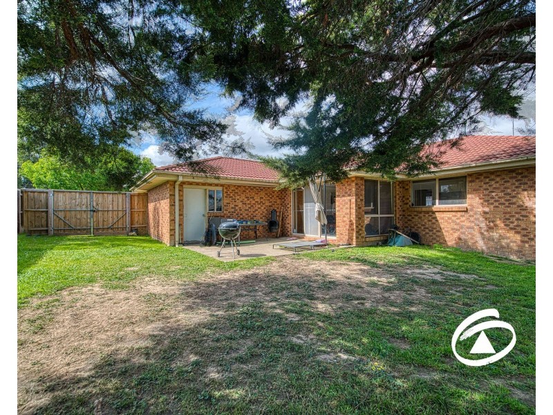 37 Bellevue Drive, Berwick VIC 3806