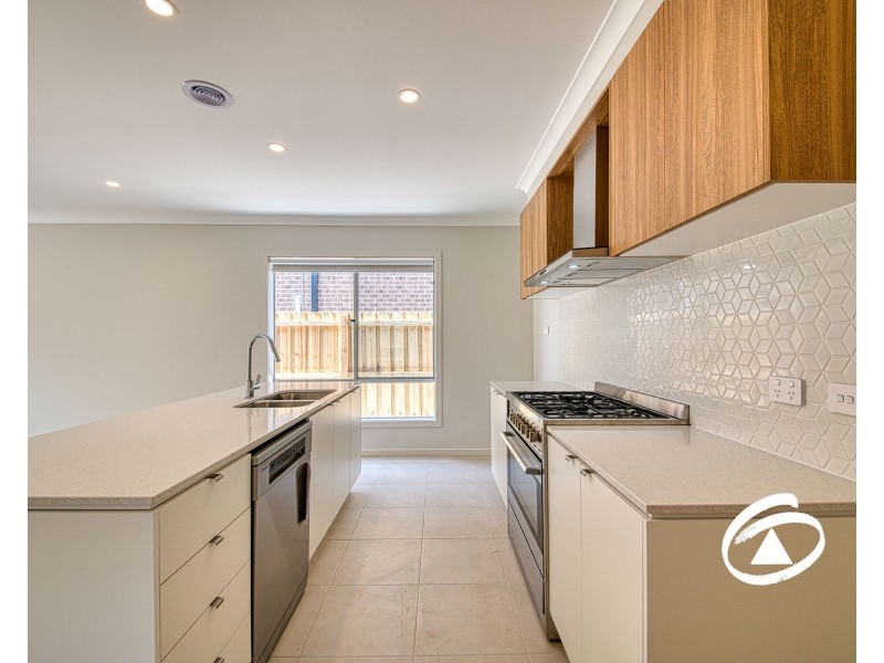 30 Barbara Avenue, Officer VIC 3809