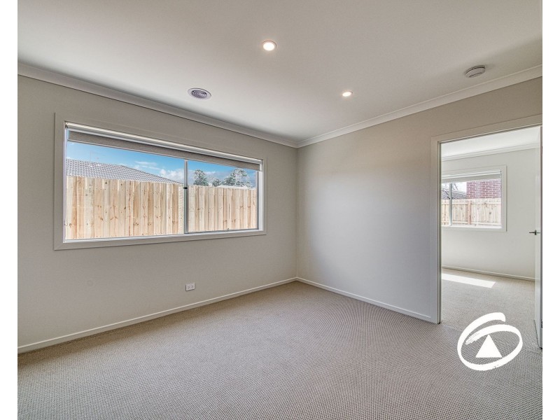 30 Barbara Avenue, Officer VIC 3809