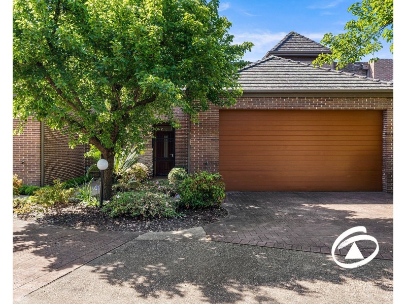 4/3 Paddington Terrace, Berwick VIC 3806