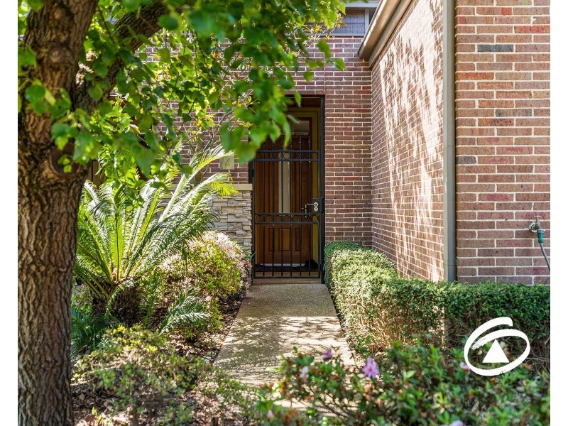 4/3 Paddington Terrace, Berwick VIC 3806