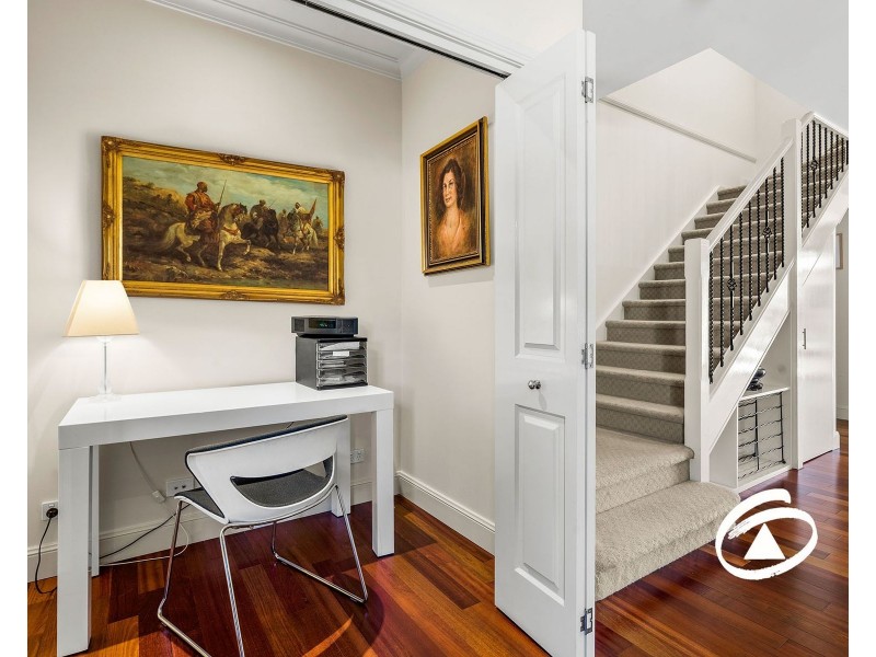 4/3 Paddington Terrace, Berwick VIC 3806