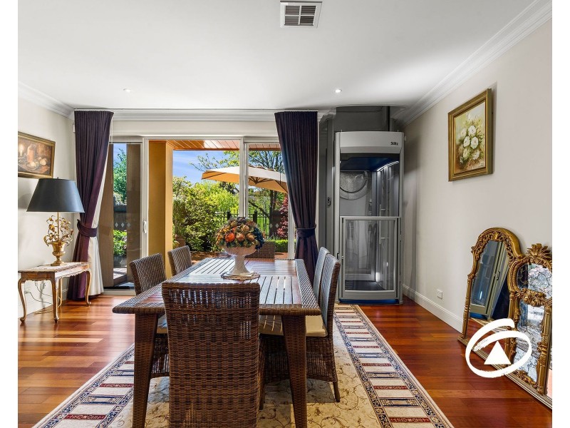 4/3 Paddington Terrace, Berwick VIC 3806