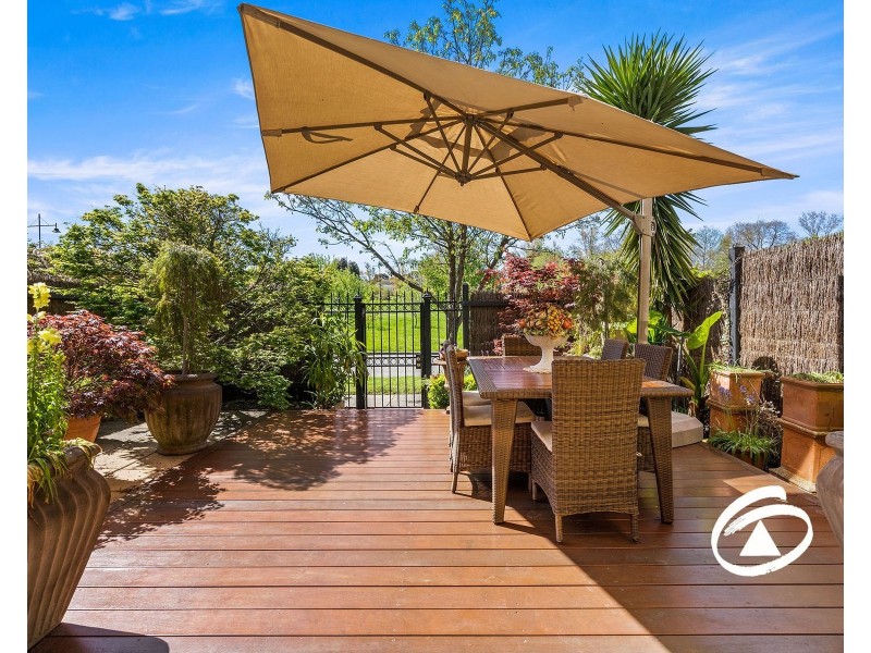 4/3 Paddington Terrace, Berwick VIC 3806