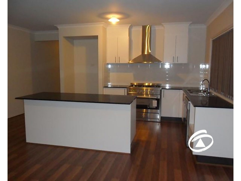 1 Heathfield Lane, Officer VIC 3809