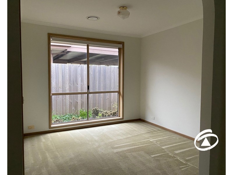 4 Malanda Court, Berwick VIC 3806