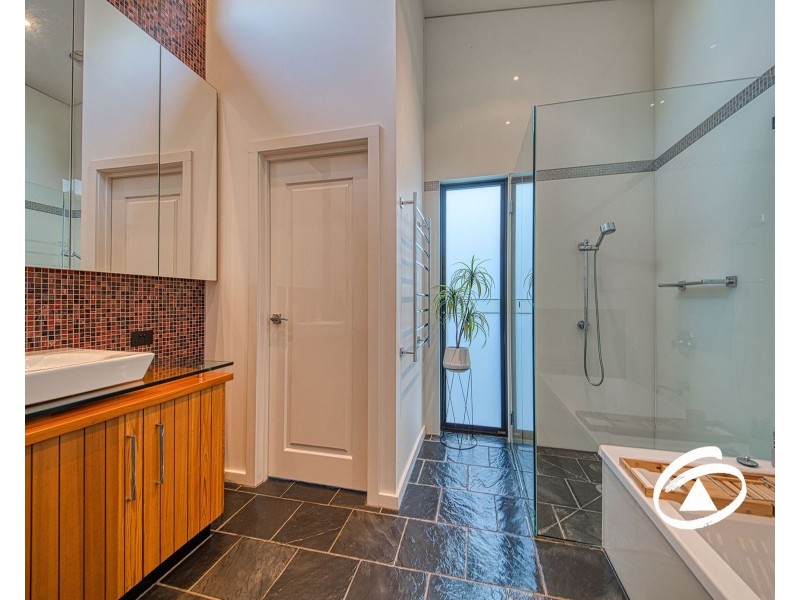 3 Leichhardt Way, Berwick VIC 3806