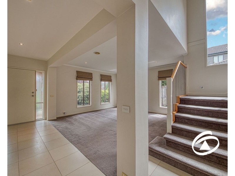 8 Viewpoint Place, Berwick VIC 3806